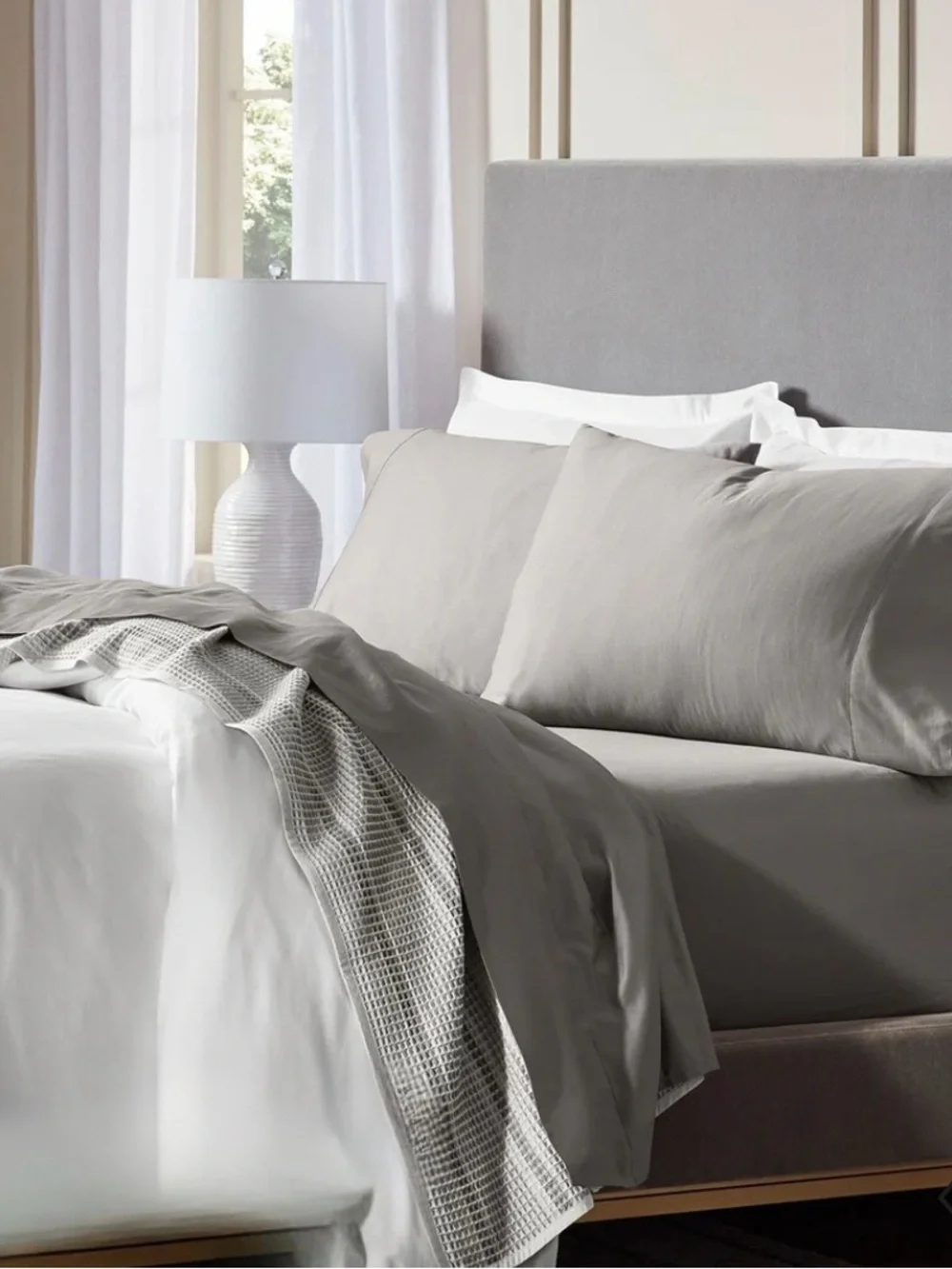 BOLL & BRANCH Signature Hemmed Cal King Sheet Set - Stone Gray